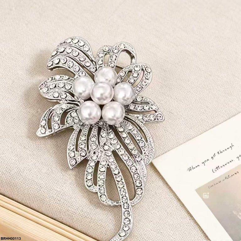 BRHH00113 XST Ribbon Pearl Zircon Broach - BRHH
