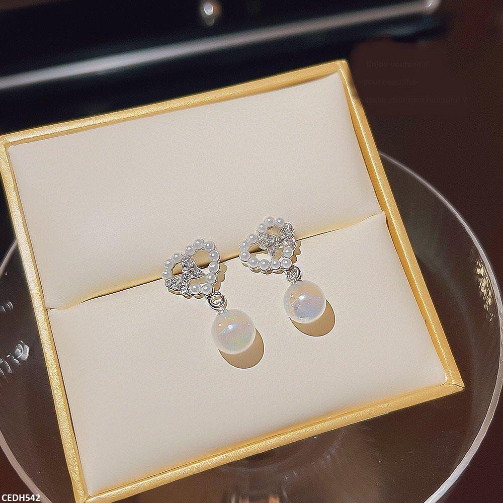 CEDH542 DDJ Heart/Pearl Drop Earrings