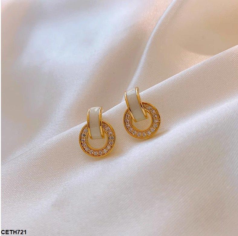 CETH721 YYZ Round Tops Pair