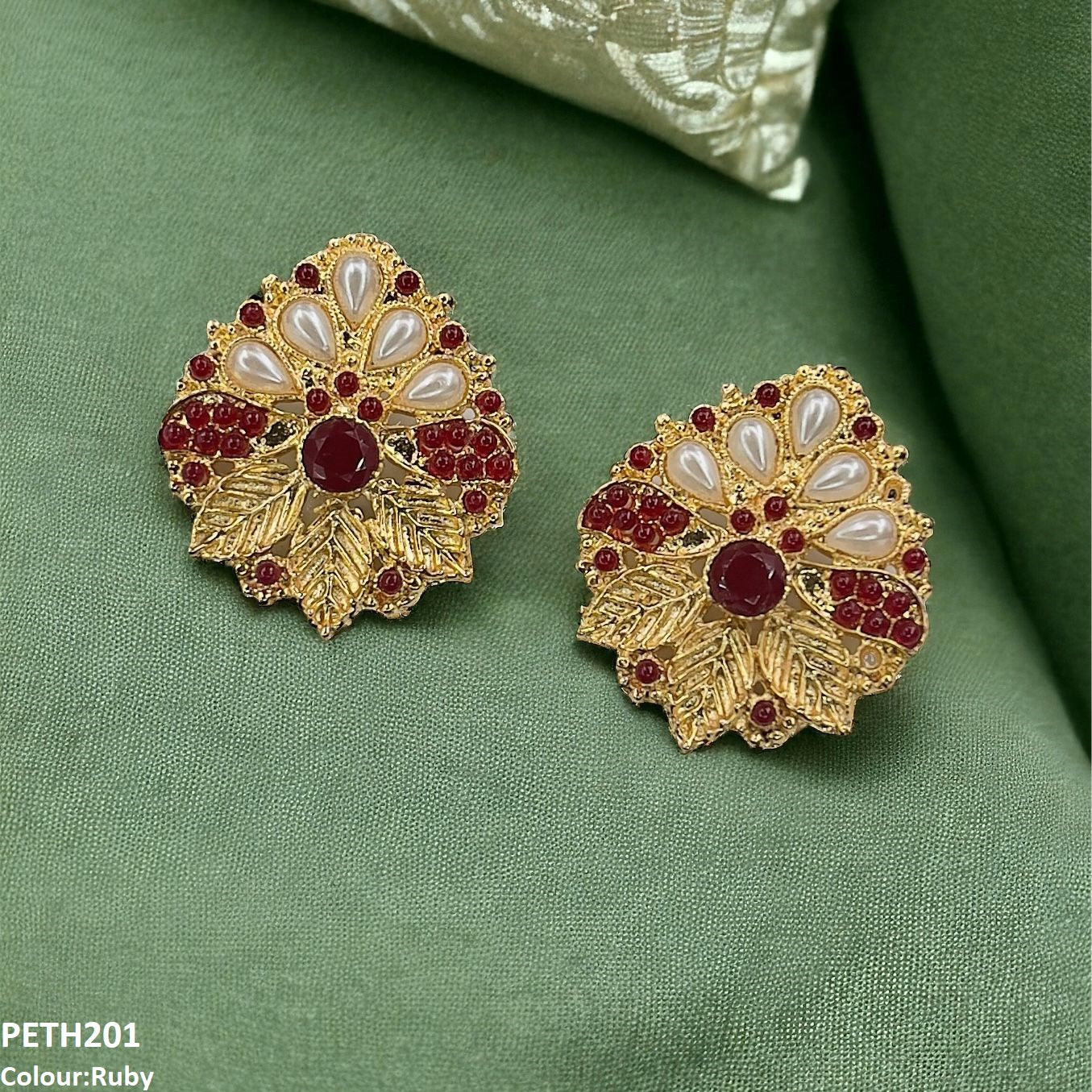 PETH201 MZM Leaf Pearl Tops Pair