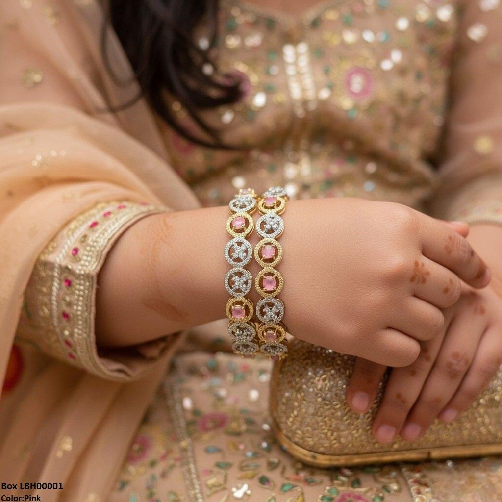 LBH00001 ANI Round Stone Flower Bangle Set - LBH
