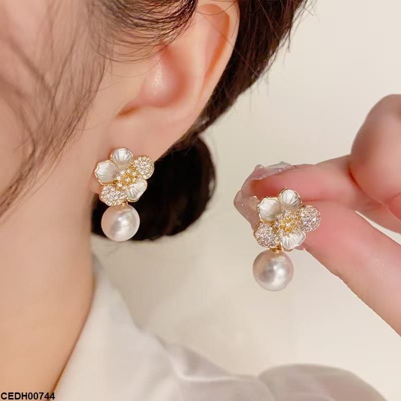 CEDH00744 YHC Flower Pearl Drop Earrings - CEDH