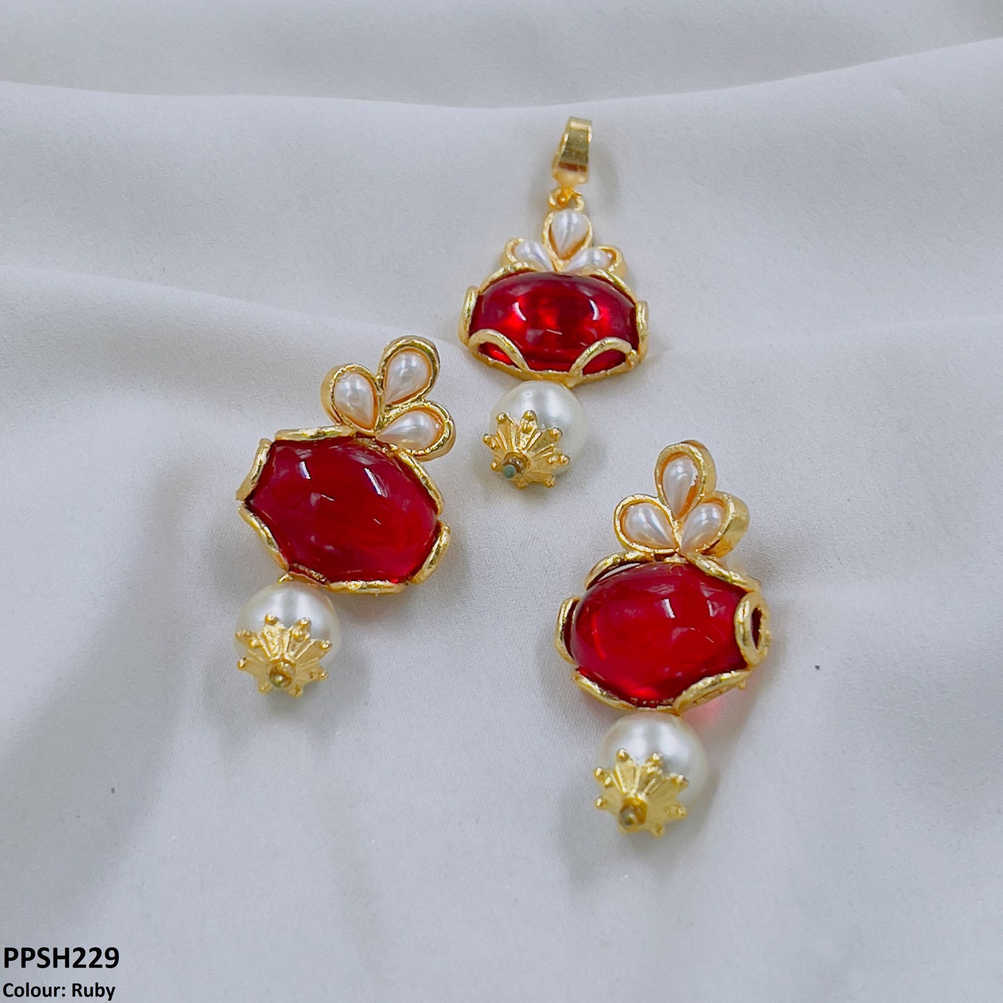 PPSH229 SDQ Tear Oval Pendant Set