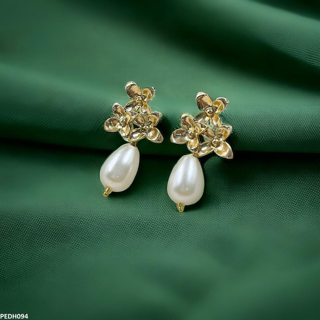 PEDH094 SDQ Flower Pearl Drop Earrings