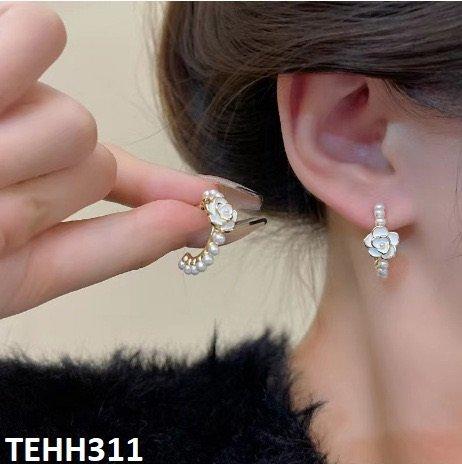 TEHH311 YHC Flower Pearl Hoops Pair