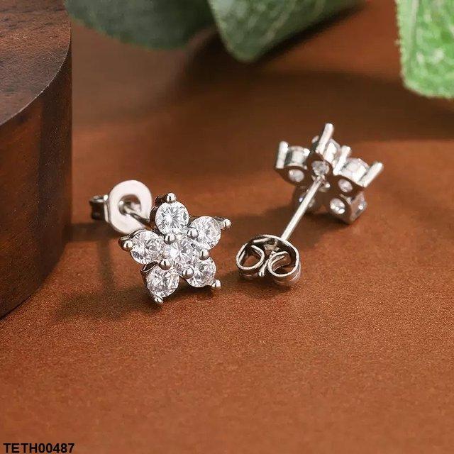 TETH00487 KYC Flower ZIRCON Tops Pair - TETH