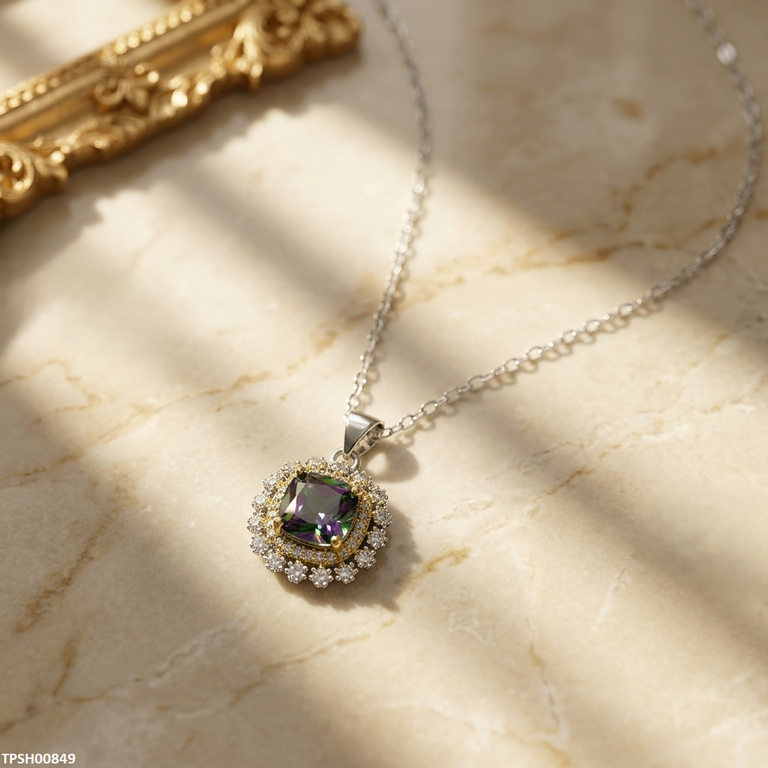 TPSH00849 GWH Cushion ZIRCON Pendant With Chain - TPSH