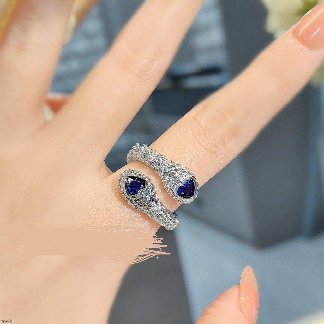 TRSH00764 GWH Double Headed Snack Ring - TRSH