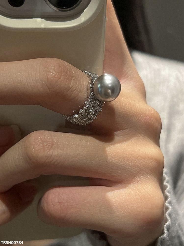 TRSH00784 WNS Imp Pearl Round Ring Adjustable