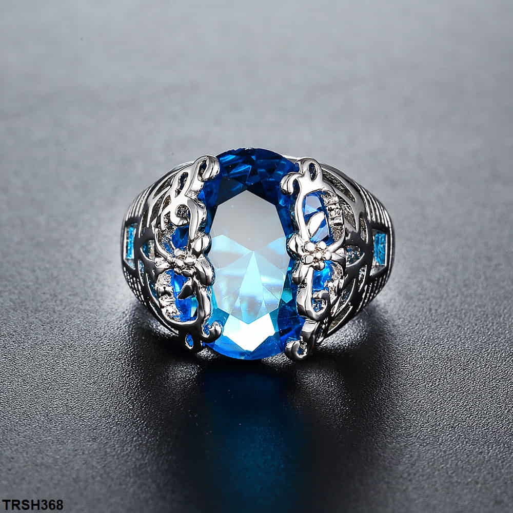 TRSH368 YLE Oval Butterfly Ring