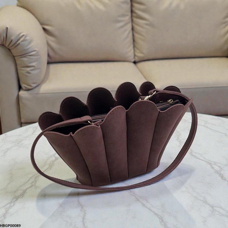 HBGP00089 Velvet Shell Ladies Handbag