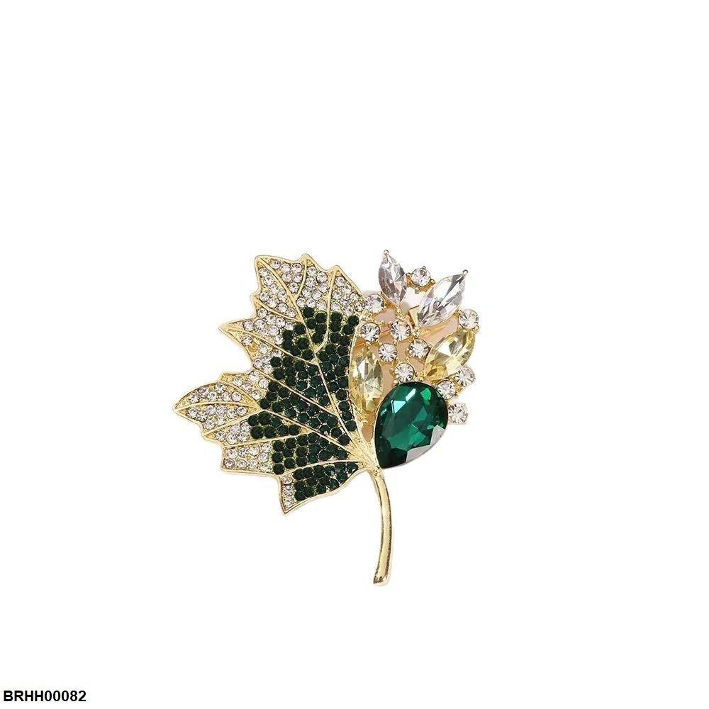 BRHH00082 YYZ Leaf Broach - BRHH