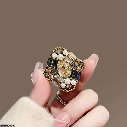 BRHH00093 XST Oval Pearl Broach - BRHH