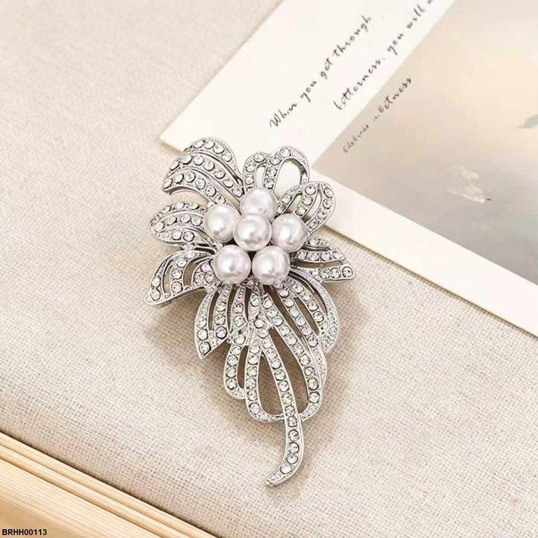 BRHH00113 XST Ribbon Pearl Zircon Broach - BRHH