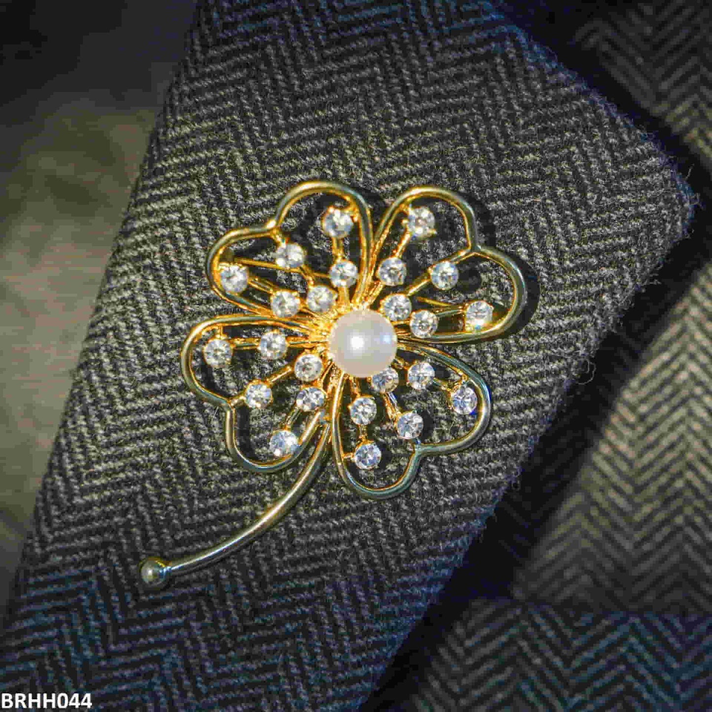 BRHH044 YMO Flower Heart Broach