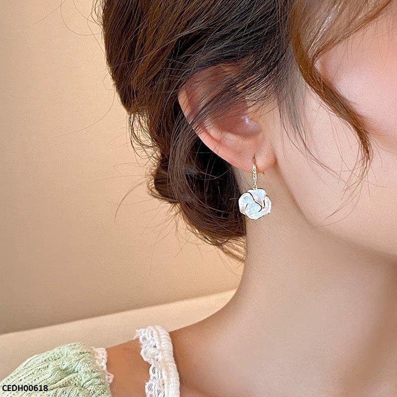 CEDH00618 XST Painted Flower Drop - CEDH