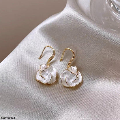 CEDH00618 XST Painted Flower Drop - CEDH