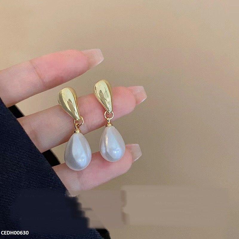 CEDH00630 YHC Oval Pearl Drop Earrings - CEDH