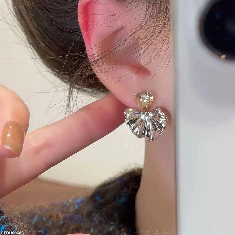 CEDH00685 YHC Heart Laef Drop Earring - CETH