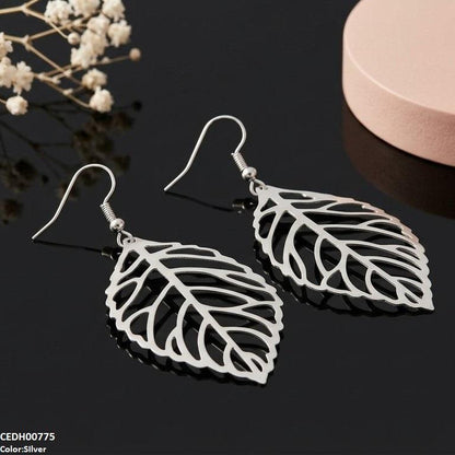 CEDH00775   QWN Leaf Drop Earrings - CEDH