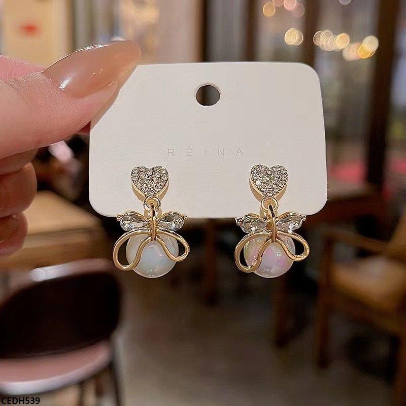 CEDH539 YHC Heart/Pearl Drop Earrings
