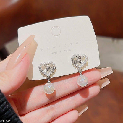 CEDH542 DDJ Heart/Pearl Drop Earrings