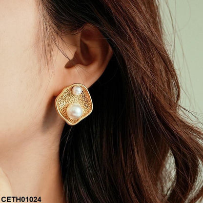 CETH01024 CETH01004 ZHL Large Pearl Stud Tops Pair - CETH