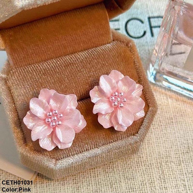 CETH01031 YQG Flower Stud Tops Pair - CETH