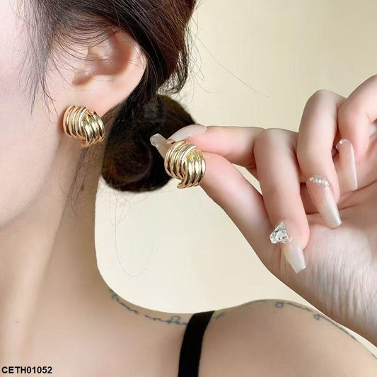 CETH01052 YYZ Three Layard Tops Pair - CETH