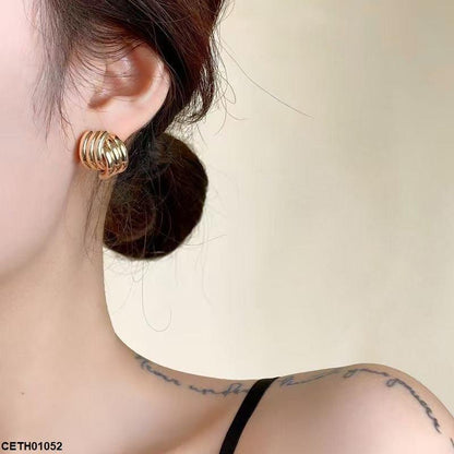 CETH01052 YYZ Three Layard Tops Pair - CETH