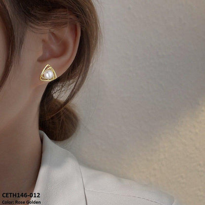 CETH146 QWN Pearl Triangle Tops Pair