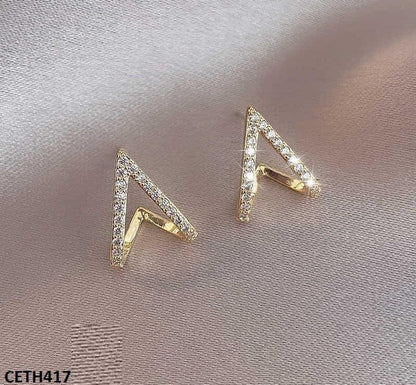 CETH417 WKO Curved Heart Stud Tops Pair