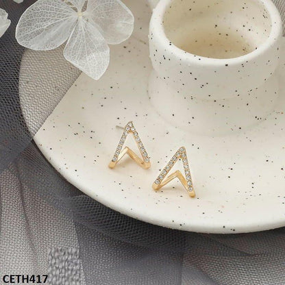CETH417 WKO Curved Heart Stud Tops Pair