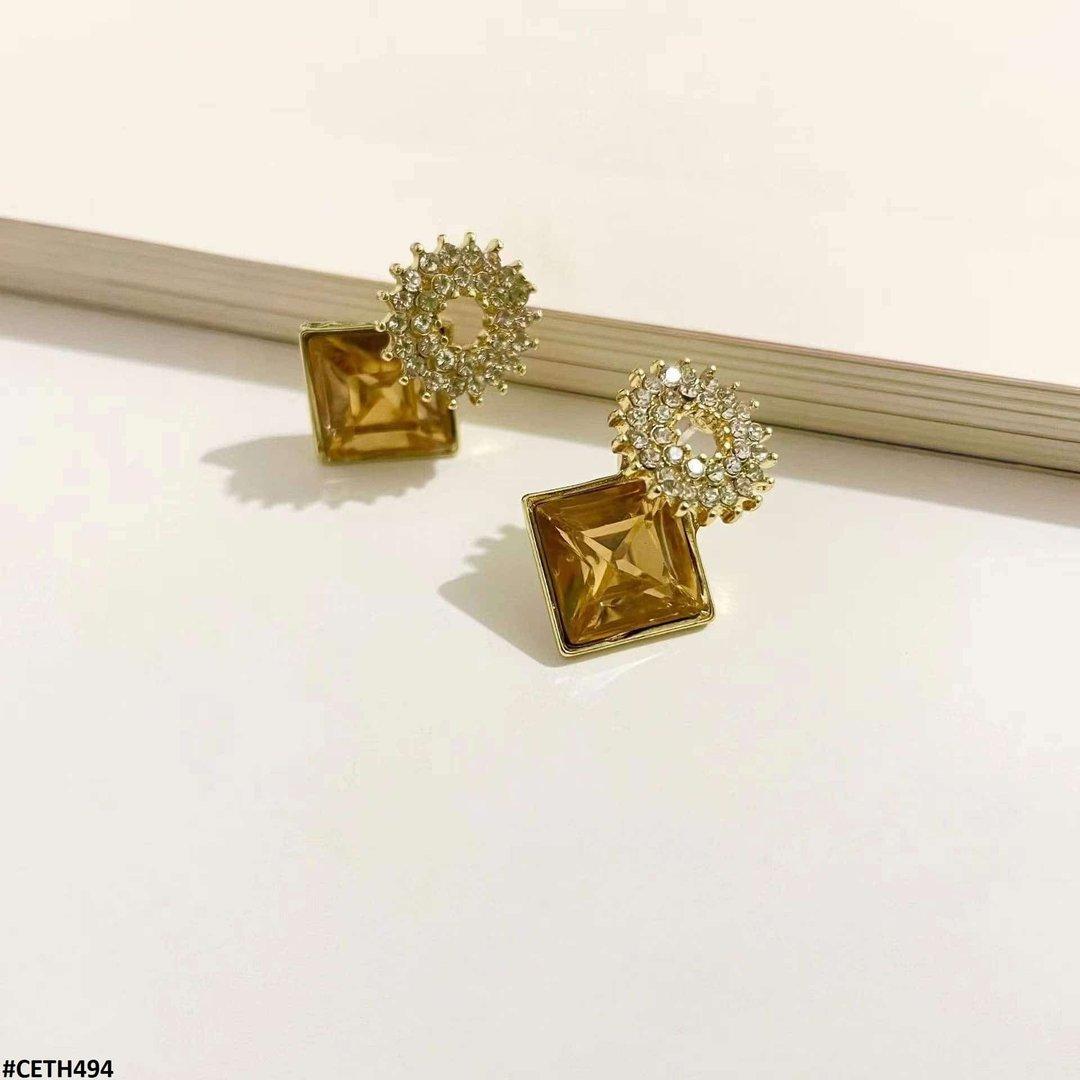 CETH494 BTO Square Round Stud Tops Pair