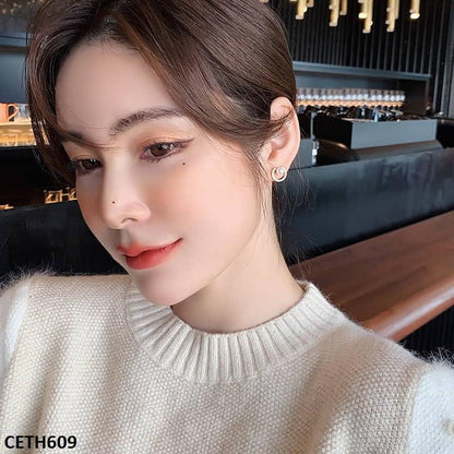 CETH609 SDQ C-Pearl Stud Tops - CETH