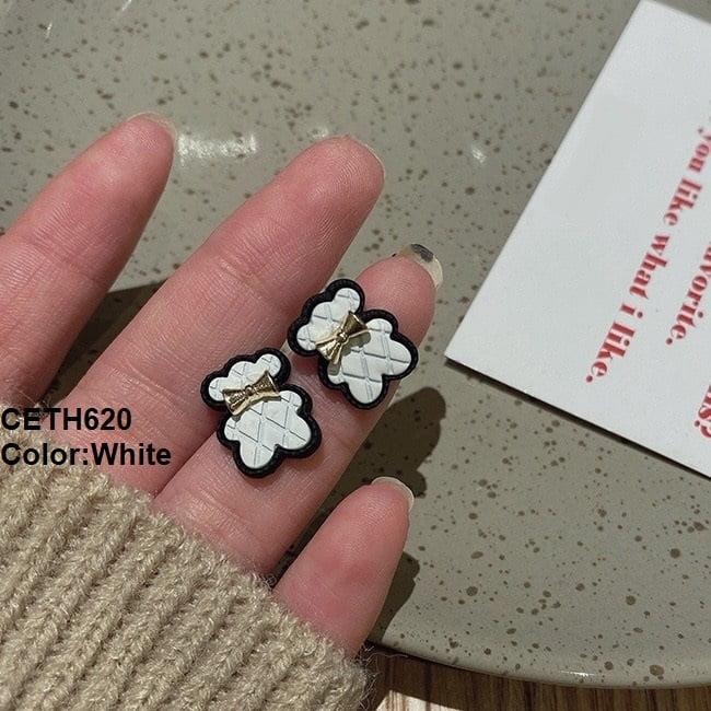 CETH620 YQG Bear Ear Tops Pair