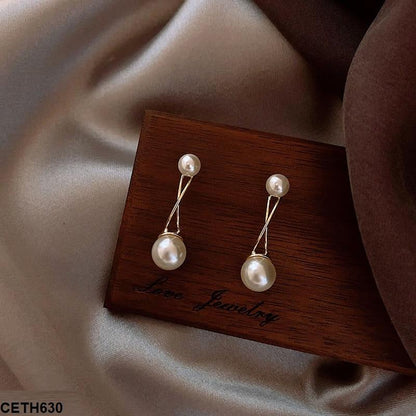 CETH630 SIQ Pearl Ear Tops Pair