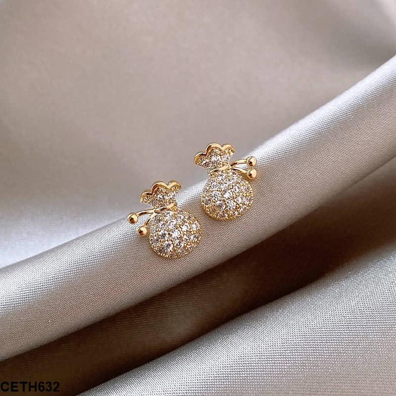 CETH632 SIQ Vase Ear Tops Pair