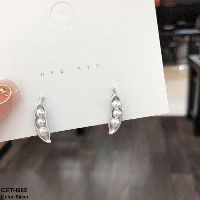 CETH662 ZCD Mango Pearl Ear Tops Pair