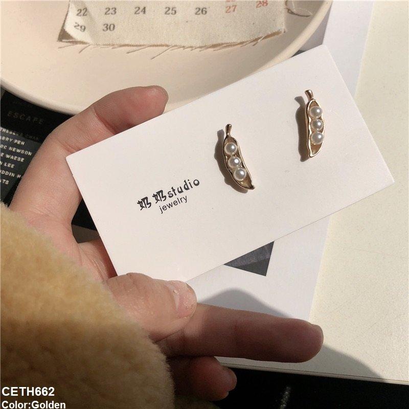 CETH662 ZCD Mango Pearl Ear Tops Pair