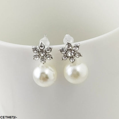 CETH673 LQP Star Pearl Ear Tops Pair