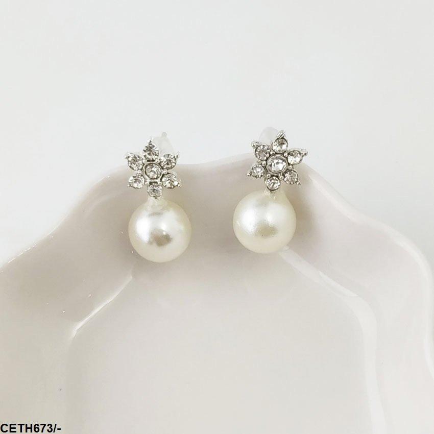 CETH673 LQP Star Pearl Ear Tops Pair
