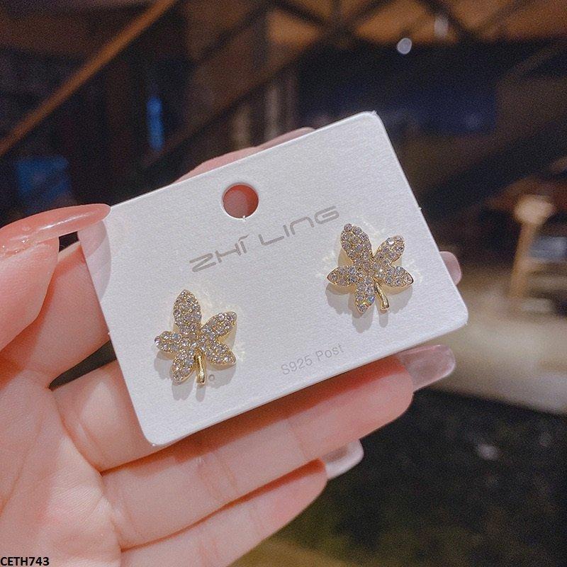 CETH743 ZHL Leaf Stud Tops Pair