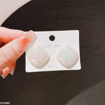 CETH805 ZHL Square Stud Tops Pair