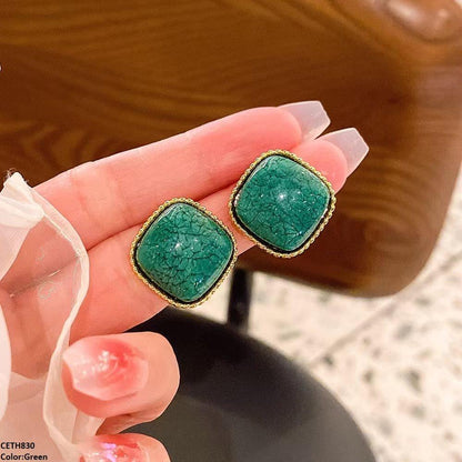 CETH830 YHC Square Stud Tops Pair