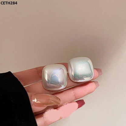 CETH284 ZLX Cushion Stud Tops Pair