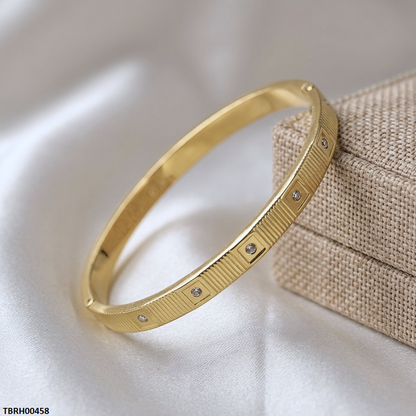 TBRH00458 MMJ Stainless Steel Round Stone Braclet - TBRH