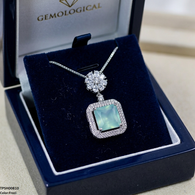 TPSH00810 MMJ Flower Square Pendant - TPSH