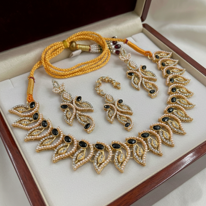 PNSH00037 MZM Oval Leaf Necklace Set - PNSH