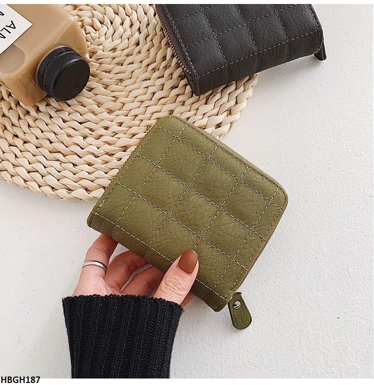 HBGH187 LMP Plain Square Hand Clutch